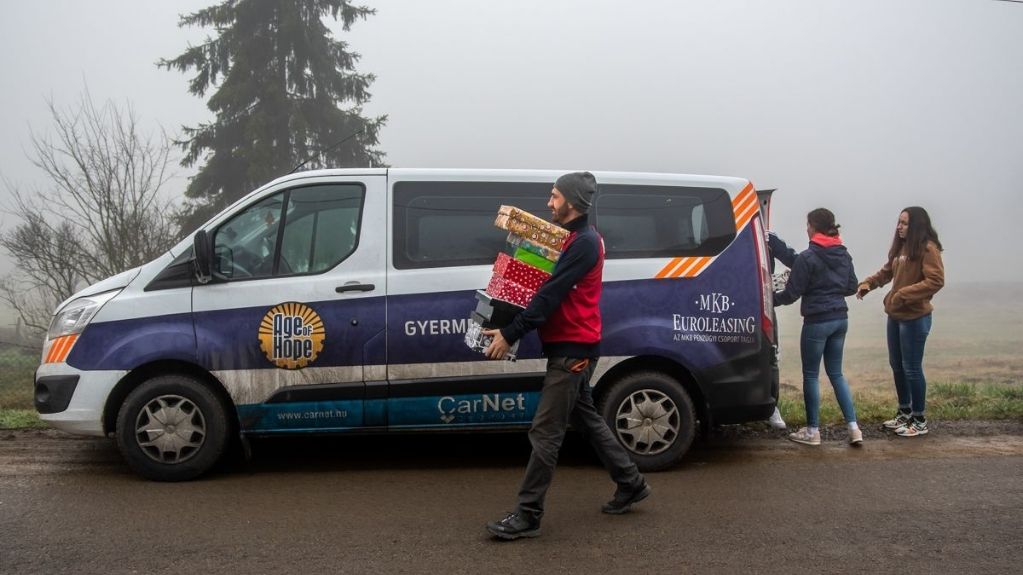 Amikor nekünk nem volt, jó lett volna, ha valaki ad