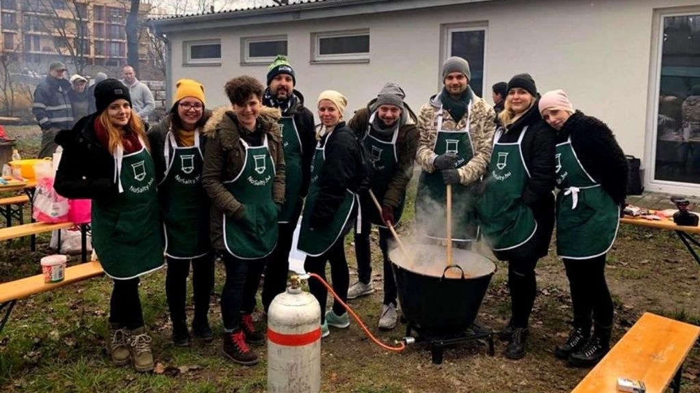 122 adag székelykáposztát főztünk, és nem is ettünk belőle — rászorulóknak segítettünk az Age of Hope-pal